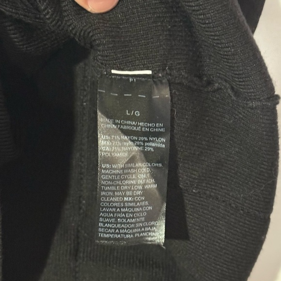 White House Black Market Crewneck Sweater Button Shoulder Black Size Large - Picture 8 of 10